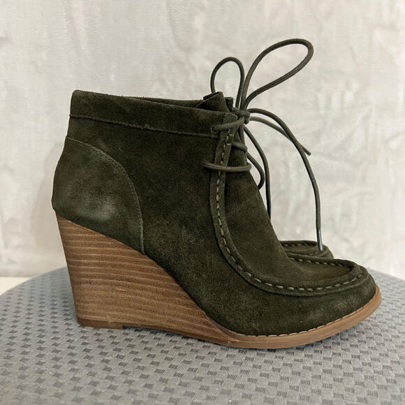 Lucky Brand Ysabel Chukka Booties Womens 6 Green Suede Lace Up Wedge Ankle Shoes - Picture 1 of 13